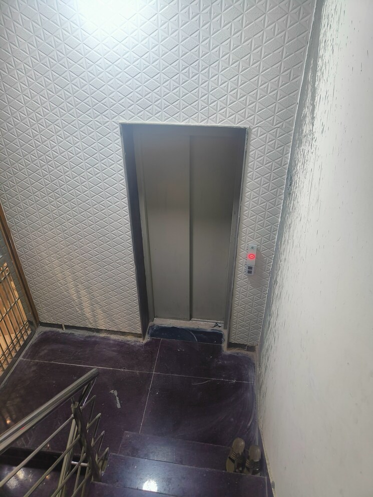 Room, shakti khand 3 Bedroom 1390 Sq.Ft. Builder Floor In Shakti Khand Ghaziabad 8040050