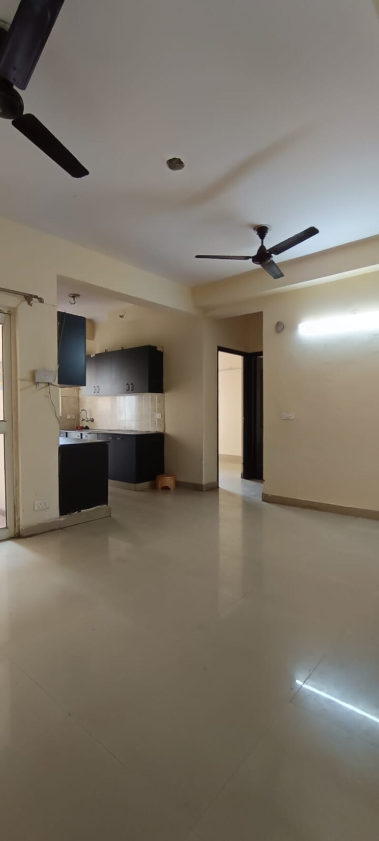 Room, amrapali-silicon-city 3 Bedroom 1835 Sq.Ft. Apartment In Sector 76 Noida 8040099
