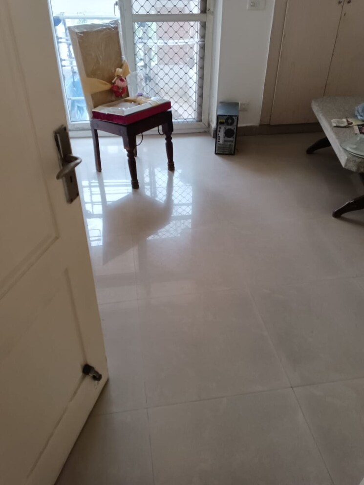 Master Bedroom, amrapali-silicon-city 3 Bedroom 1545 Sq.Ft. Apartment In Sector 76 Noida 8040104