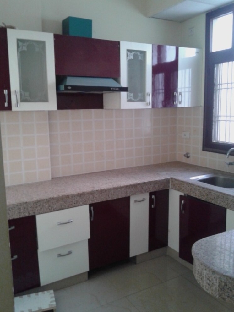 Kitchen, srs-royal-hills 3 Bedroom 950 Sq.Ft. Apartment In Sector 87 Faridabad 8040111