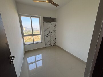 Room in 1 BHK Apartment at Puraniks City Reserva, Ghodbunder Road – for Rent