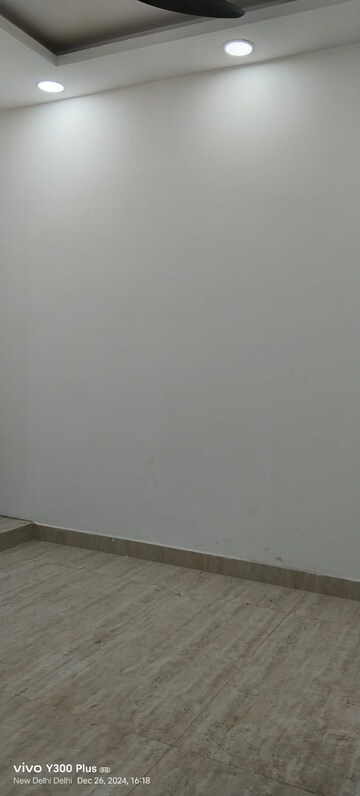 Room in 2 BHK Builder Floor at Govindpuri – for Sale