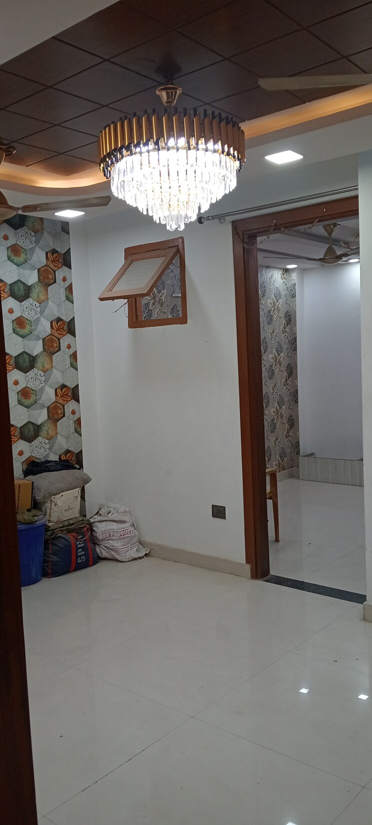 Room, govindpuri 3 Bedroom 900 Sq.Ft. Builder Floor In Govindpuri Delhi 8040250