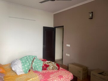 Bedroom in 3.5 BHK Apartment at Gardenia Greens, Vasundhara Sector 18 – for Sale