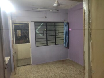 Room in 2 BHK Apartment at Shukrawar Peth – for Rent