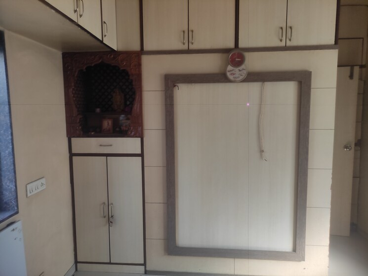 Room, guruwar peth 1 RK 410 Sq.Ft. Apartment In Guruwar Peth Pune 8040278