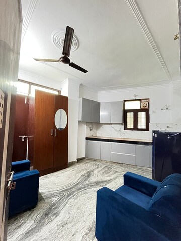 Bedroom in 2 BHK Builder Floor at Ignou Road – for Rent