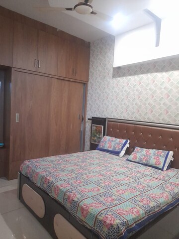 Master Bedroom in 3 BHK Apartment at Lake View Complex, Dhakoli Village – for Rent