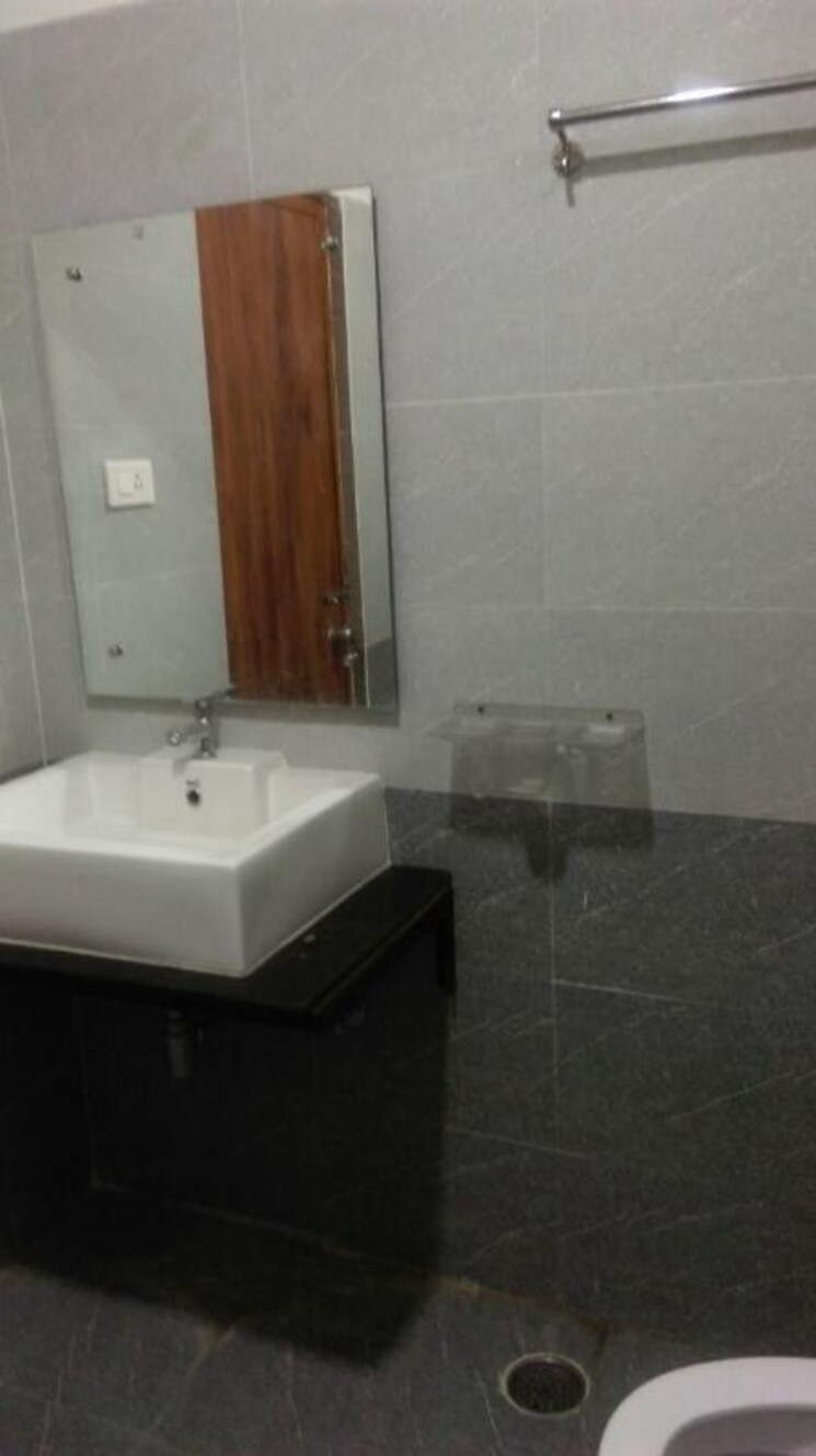 Bathroom, bandlaguda jagir 4 Bedroom 2400 Sq.Ft. Villa In Bandlaguda Jagir Hyderabad 8040345