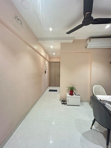 Master Bedroom in 2 BHK Apartment at Hiranandani Meadows, Manpada – for Rent