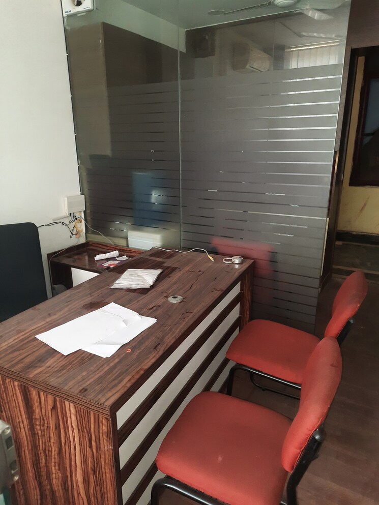 undefined, netaji subhash place Commercial Office Space 225 Sq.Ft. In Netaji Subhash Place Delhi 8040391