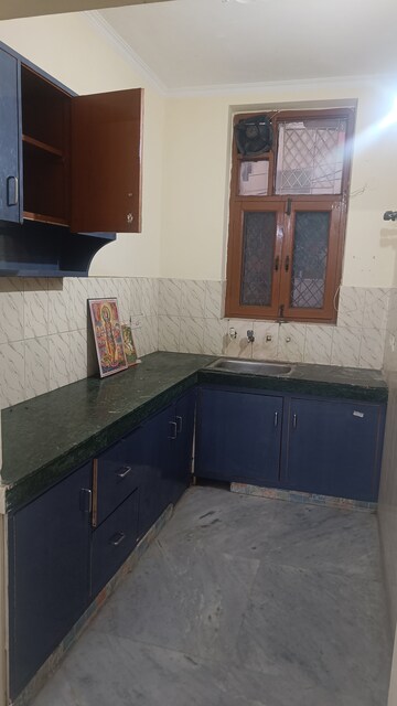 Kitchen in 2 BHK Builder Floor at Sector 48 – for Rent