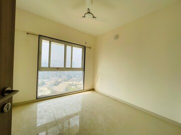 Room in 2 BHK Apartment at Ashar Axis, Majiwada – for Rent