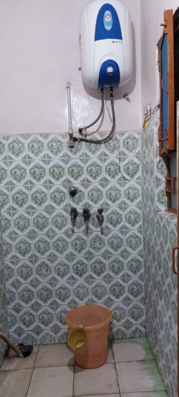 Bathroom in 2 BHK Apartment at Jal Vayu Vihar Noida, Sector 21 – for Rent