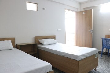Bedroom in  Pg at Sector 70 – for Rent