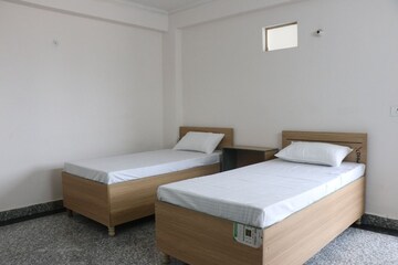 Bedroom in  Pg at Sector 70 – for Rent