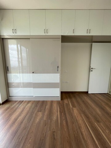Room in 3 BHK Apartment at Godrej 24 Sarjapur, Sarjapur Road – for Rent