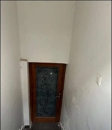 Furnished Amenities in 3 BHK Apartment at Tata Primanti-Tower Residences, Sector 72 – for Sale