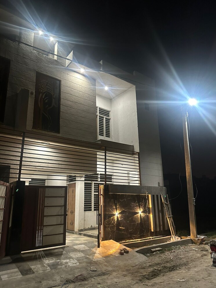 Living Room, modipuram 2 Bedroom 115 Sq.Yd. Independent House In Modipuram Meerut 8040562