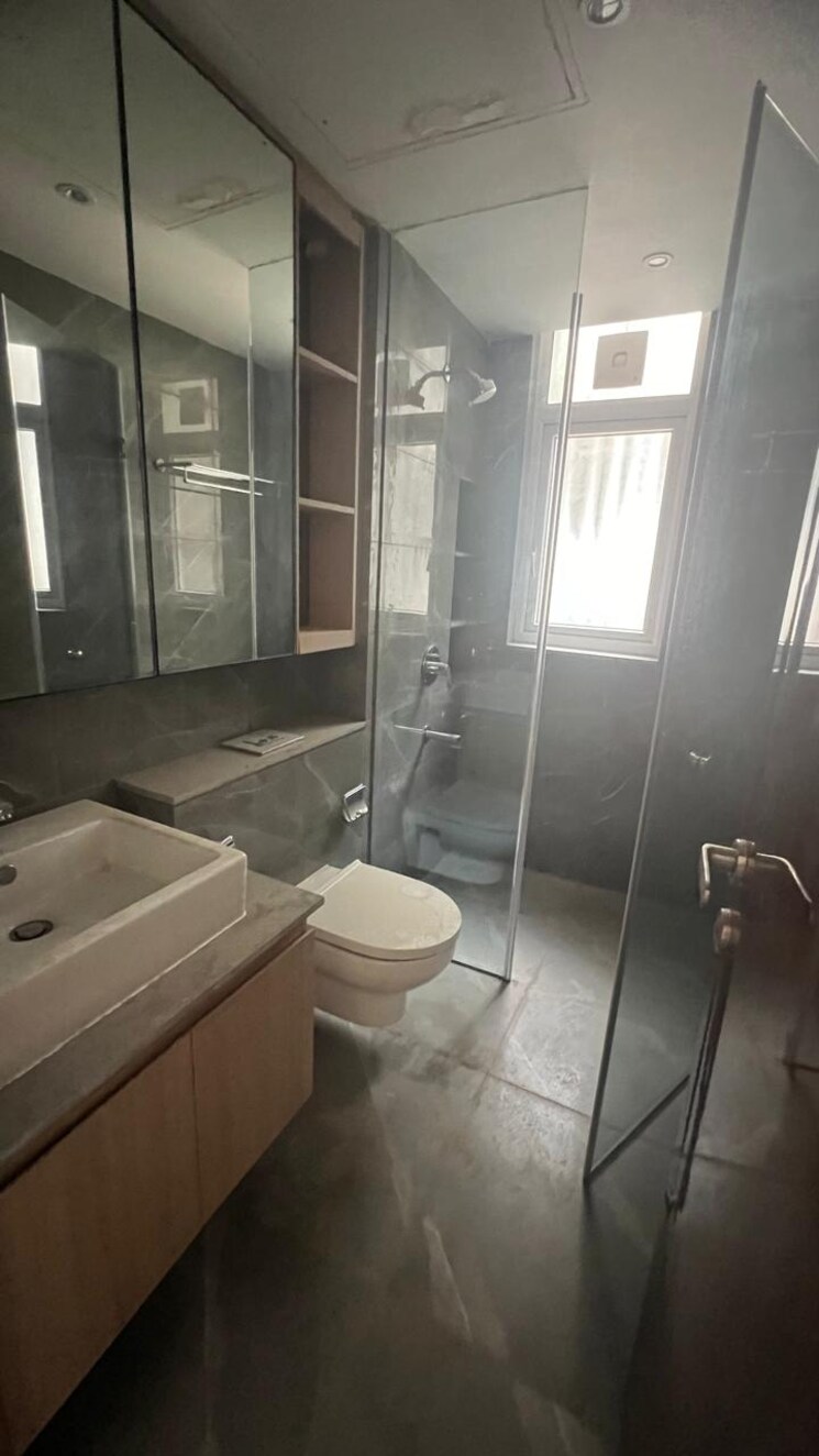 Bathroom, tata-primanti-tower-residences 3 Bedroom 2560 Sq.Ft. Apartment In Sector 72 Gurgaon 8040561