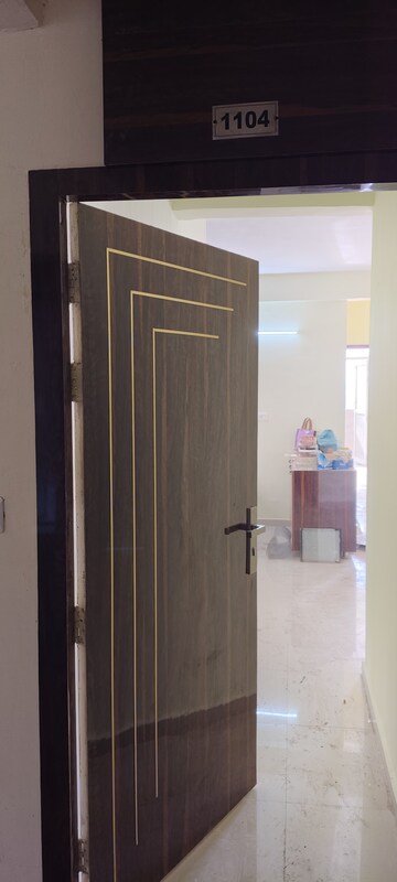 2 BHK Apartment For Rent in Pyramid Elite, Sector 86