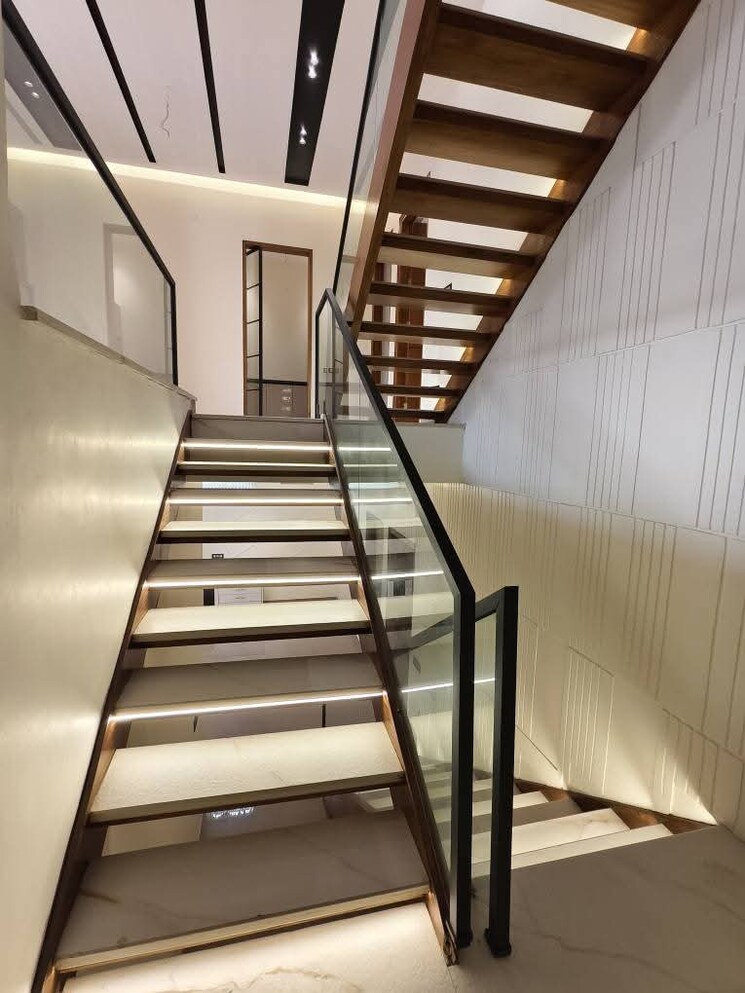 undefined, sunny enclave 6 Bedroom 250 Sq.Yd. Independent House In Sunny Enclave Mohali 8040621