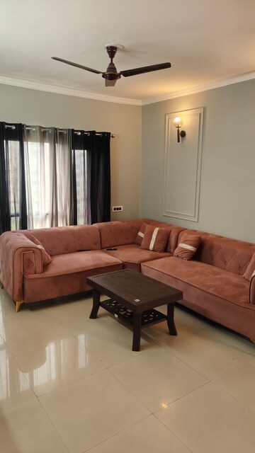 Bedroom in 4 BHK Apartment at Kalpataru Vista, Sector 128 – for Sale