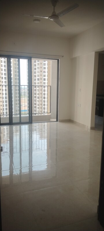 1 BHK Apartment For Rent in Sunteck Maxxworld, Naigaon East