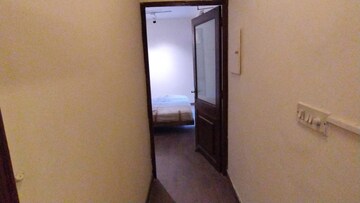  6 BHK Apartment at Safdarjang Enclave – for Sale
