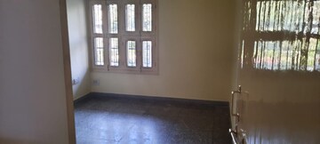 Room in 3 BHK Builder Floor at Sector 15 ii – for Rent