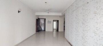 Room in 4 BHK Apartment at Apex Athena, Sector 75 – for Sale