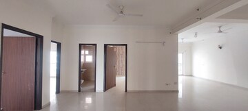 Room in 4 BHK Apartment at Apex Athena, Sector 75 – for Sale