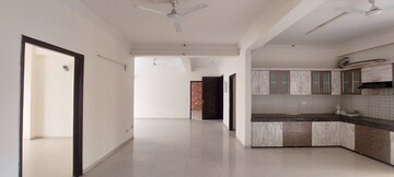 Room in 4 BHK Apartment at Apex Athena, Sector 75 – for Sale