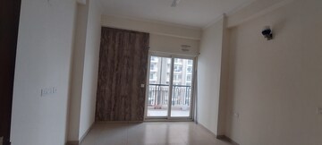 Room in 4 BHK Apartment at Apex Athena, Sector 75 – for Sale