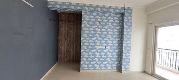 Room in 4 BHK Apartment at Apex Athena, Sector 75 – for Sale