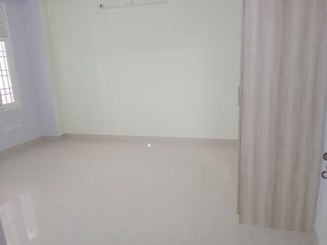 Room in 2 BHK Apartment at Pushpa Apartment Phase 1, Vikas Nagar – for Rent