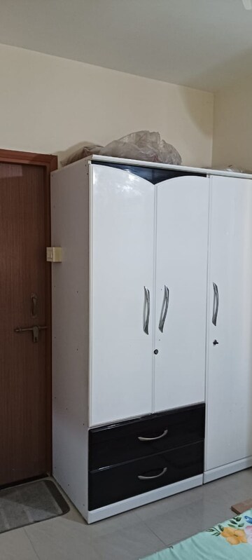  2 BHK Apartment at Raheja Vistas Phase 3, Mohammadwadi – for Rent