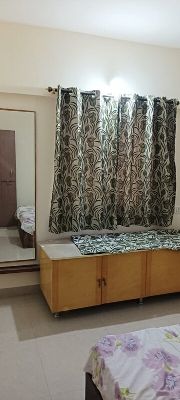 Bedroom in 2 BHK Apartment at Raheja Vistas Phase 3, Mohammadwadi – for Rent