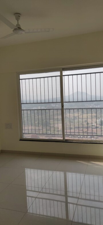 Room in 1 BHK Apartment at Kolte Patil Life Republic, Hinjewadi – for Rent