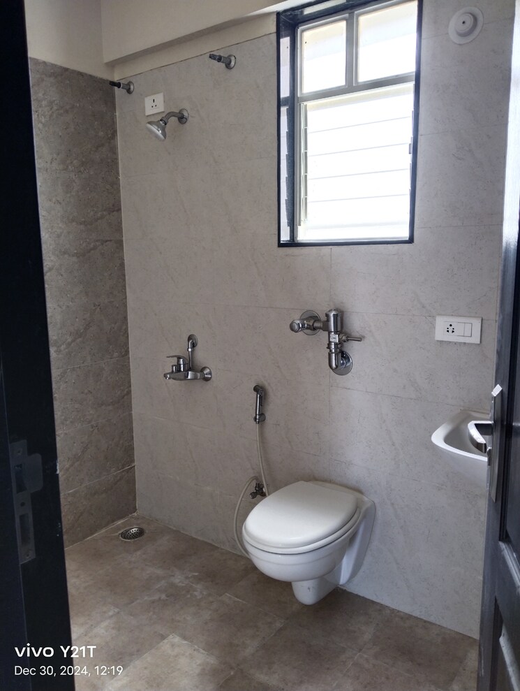 Bathroom, nyati-evara-2 3 Bedroom 1650 Sq.Ft. Apartment In Undri Pune 8041066