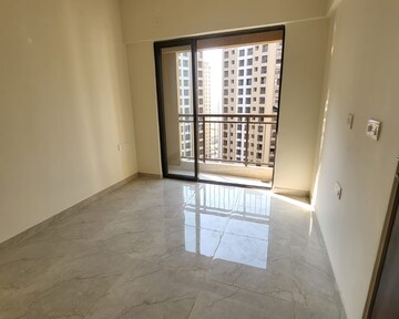 Room in 1 BHK Apartment at Sunteck Maxxworld, Naigaon East – for Rent