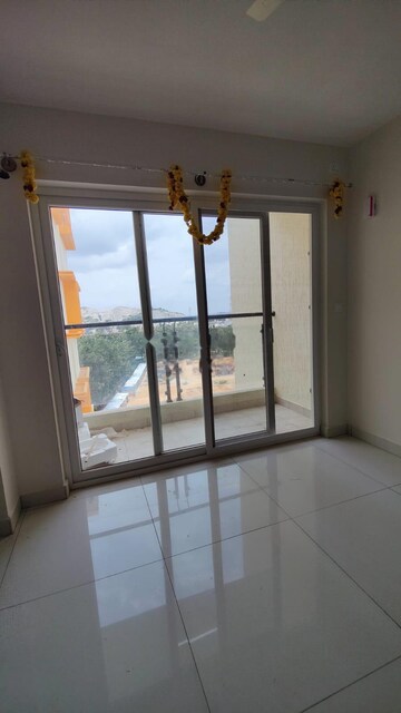 Room in 2 BHK Apartment at Mahaveer Celesse, Hunasamaranahalli – for Rent