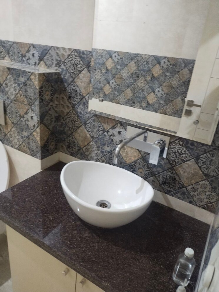Bathroom, ashoka-group-housing-society 3 Bedroom 2200 Sq.Ft. Apartment In Sector 56 Gurgaon 8041108