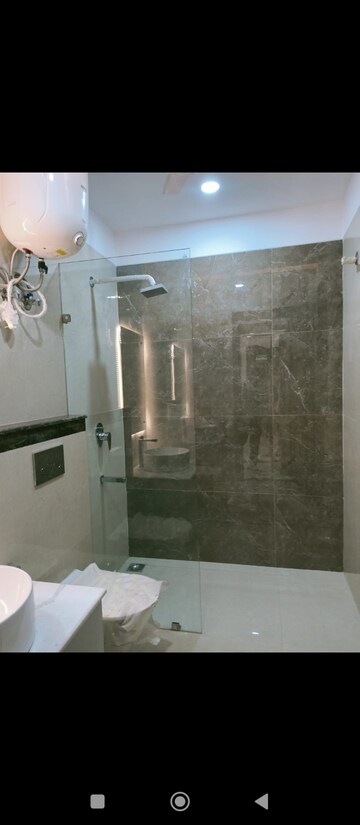 Bathroom in 4 BHK Builder Floor at Palam Vihar Residents Association, Palam Vihar – for Rent