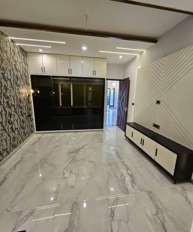 Kitchen, sunny enclave 5 Bedroom 220 Sq.Yd. Independent House In Sunny Enclave Mohali 8041134