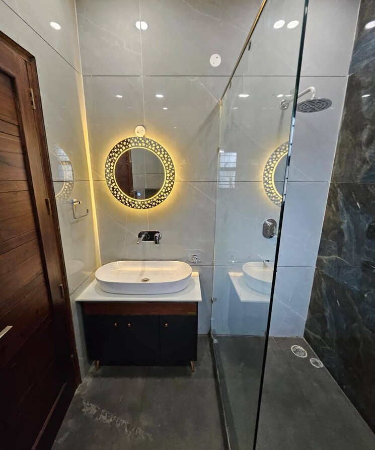 Bathroom, sunny enclave 5 Bedroom 220 Sq.Yd. Independent House In Sunny Enclave Mohali 8041134