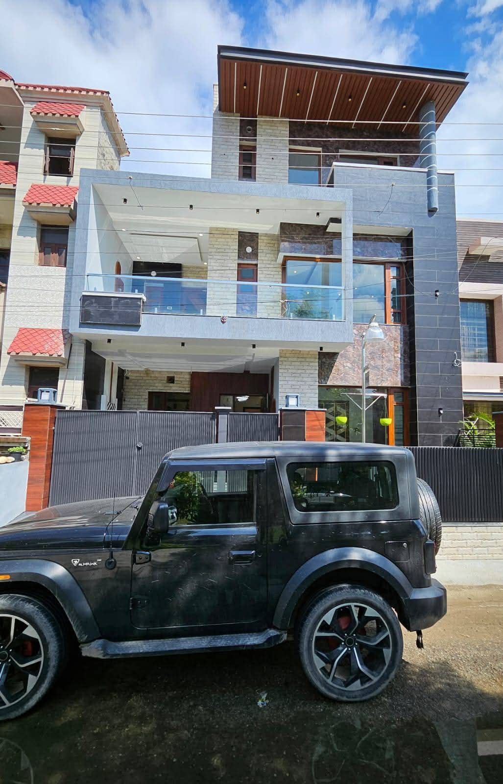 5 BHK + Pooja Room Independent House For Sale in Sunny Enclave