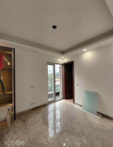 Room in 3 BHK Builder Floor at Saket – for Rent