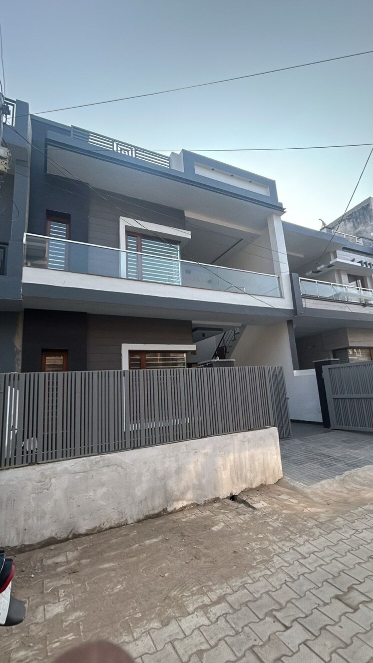 Exterior View, kharar road 3 Bedroom 120 Sq.Yd. Independent House In Kharar Road Mohali 8041114