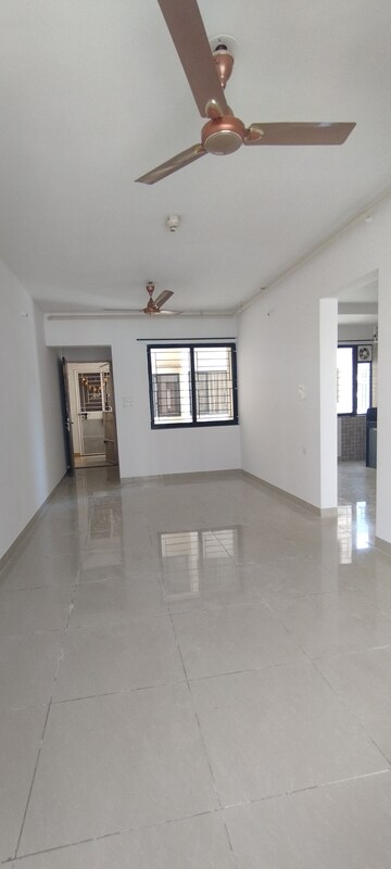 Room in 2 BHK Apartment at Nanded City Asawari, Nanded – for Rent